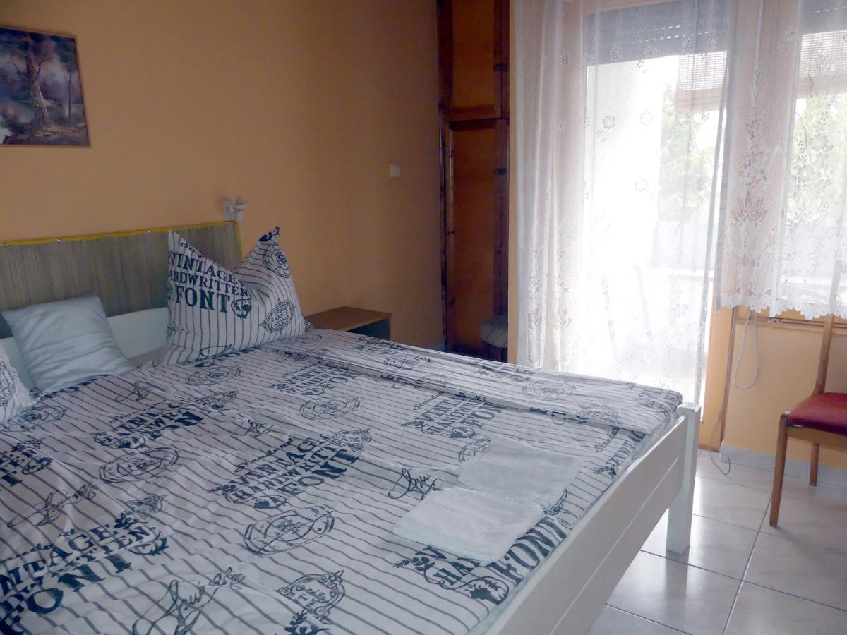Appartement Hepphaz à Harkány Extérieur photo