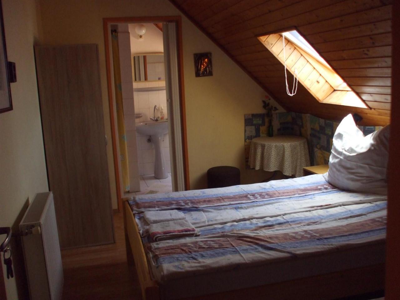 Appartement Hepphaz à Harkány Extérieur photo